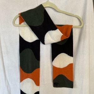 Tarnish Italian wool scarf